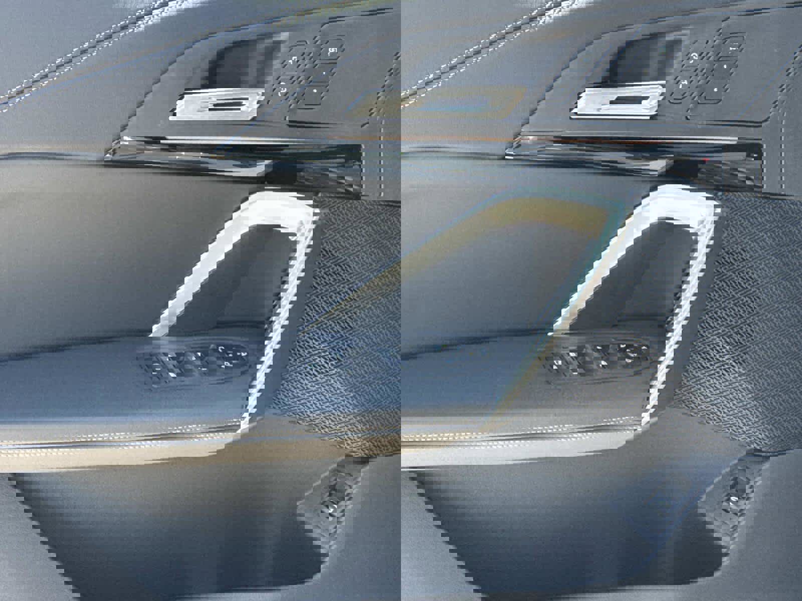 New 2026 BMW X1 xDrive28i w/ Technology Package image 27