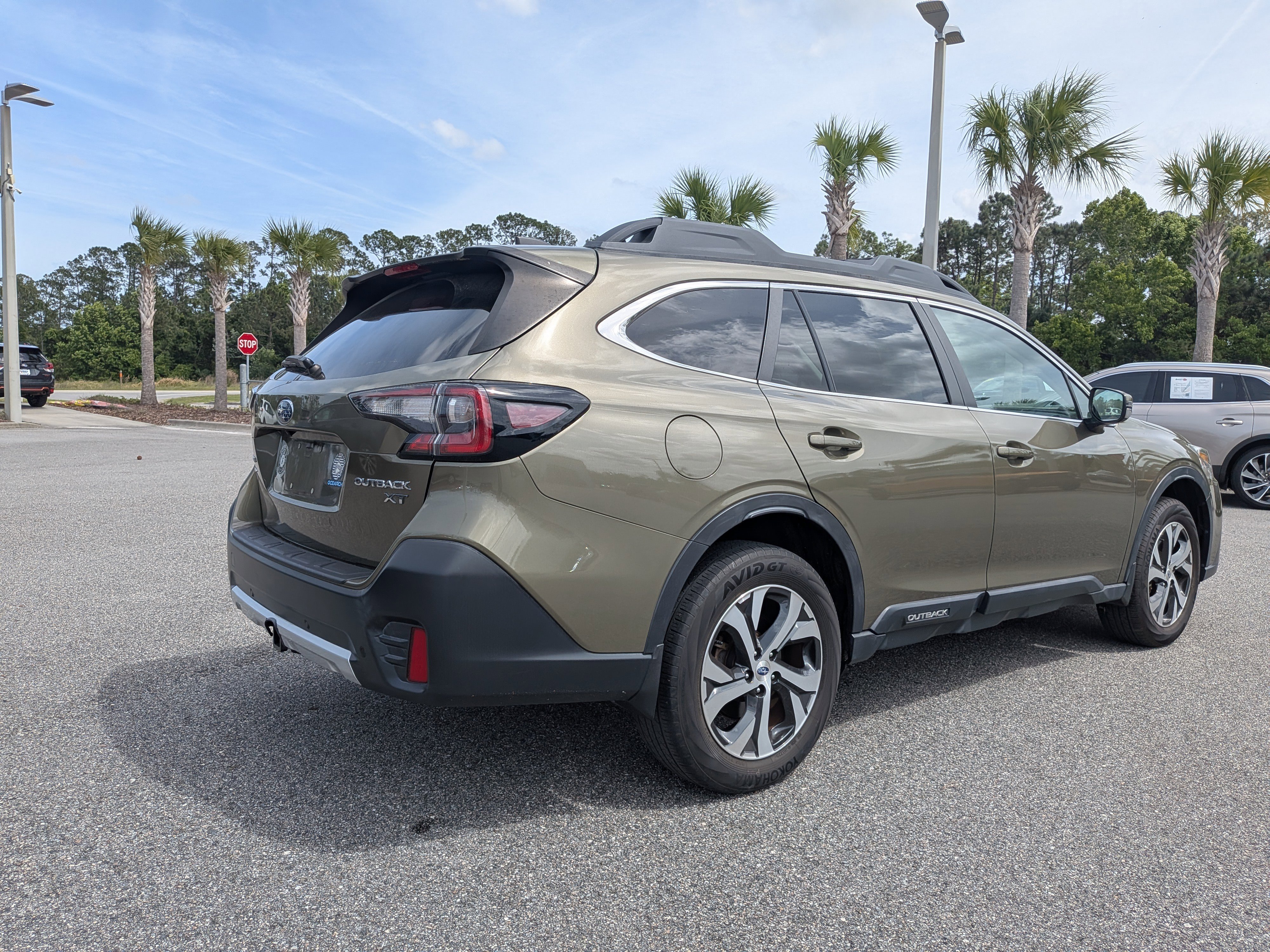 Certified 2021 Subaru Outback Limited XT w/ Popular Package #2 AWD/4WD image 4