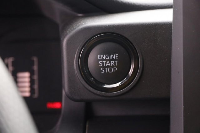 Used 2024 Toyota Tacoma SR5 AWD/4WD image 14