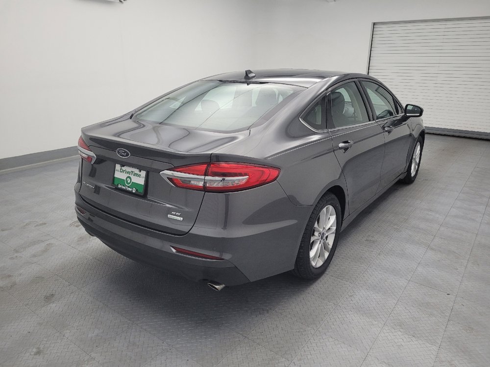 Used 2020 Ford Fusion SE FWD image 9