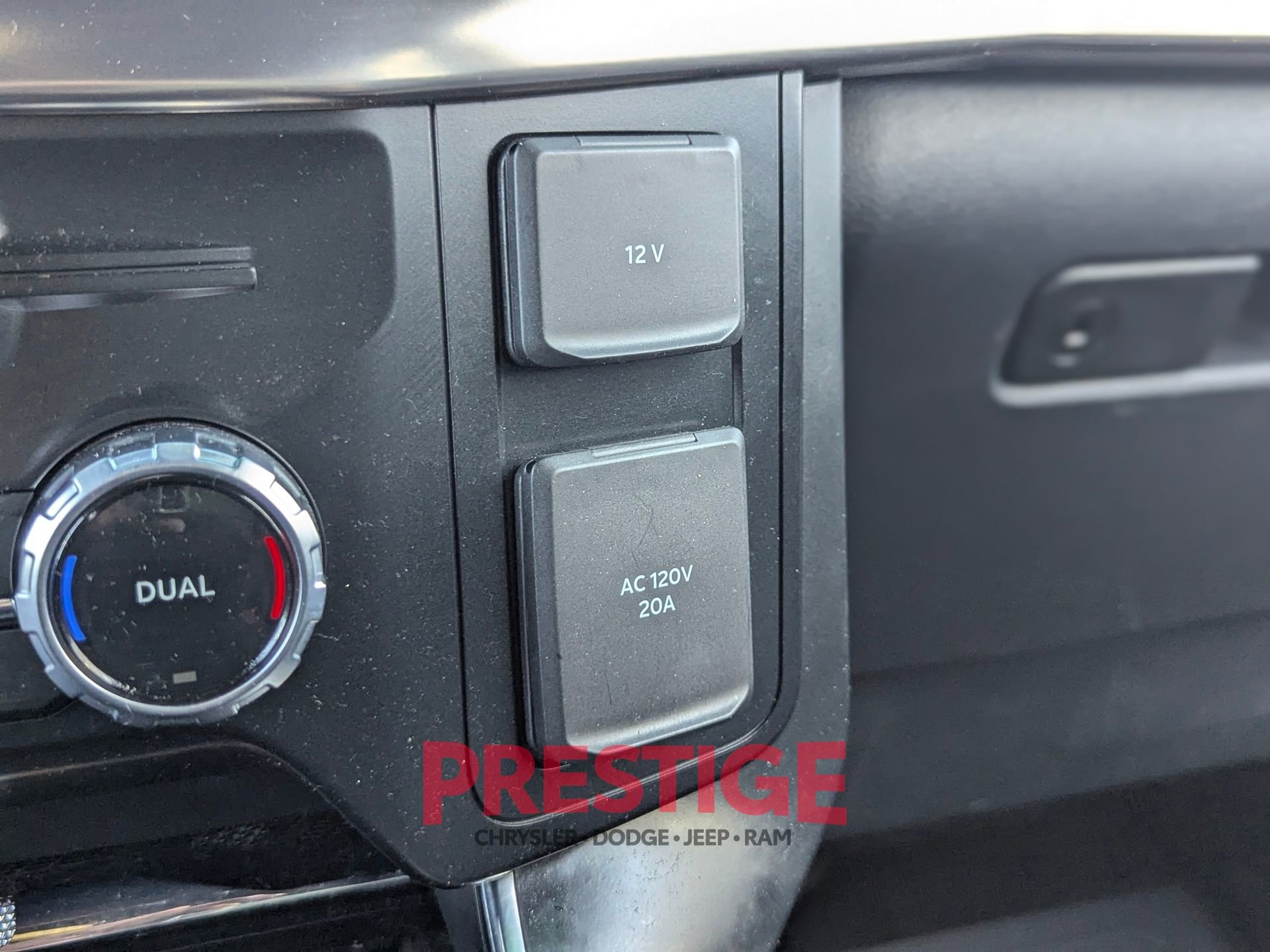 Used 2023 Ford F150 Raptor w/ Raptor Carbon Fiber Package image 26