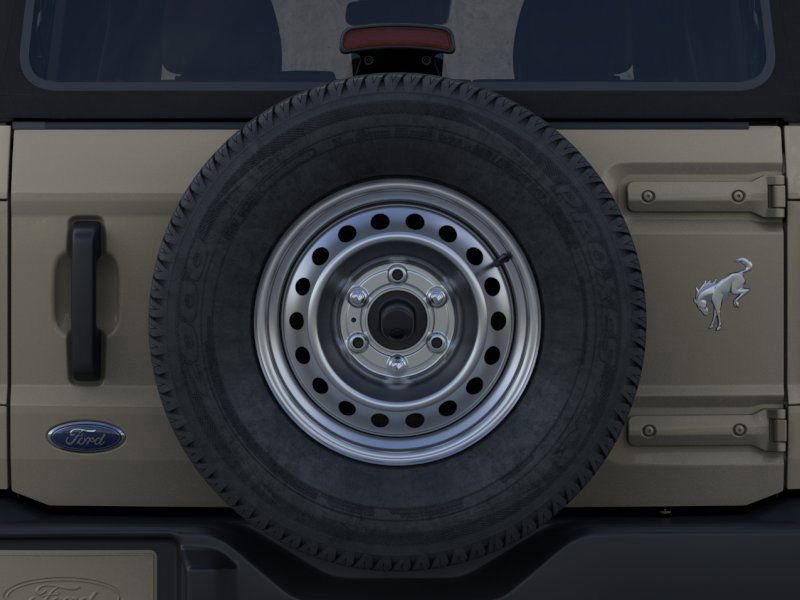 New 2025 Ford Bronco 4-Door image 24