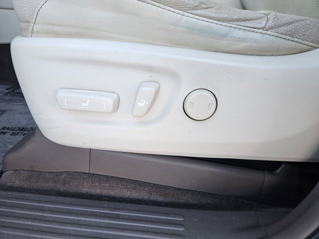 Used 2014 Lexus GX 460 image 12