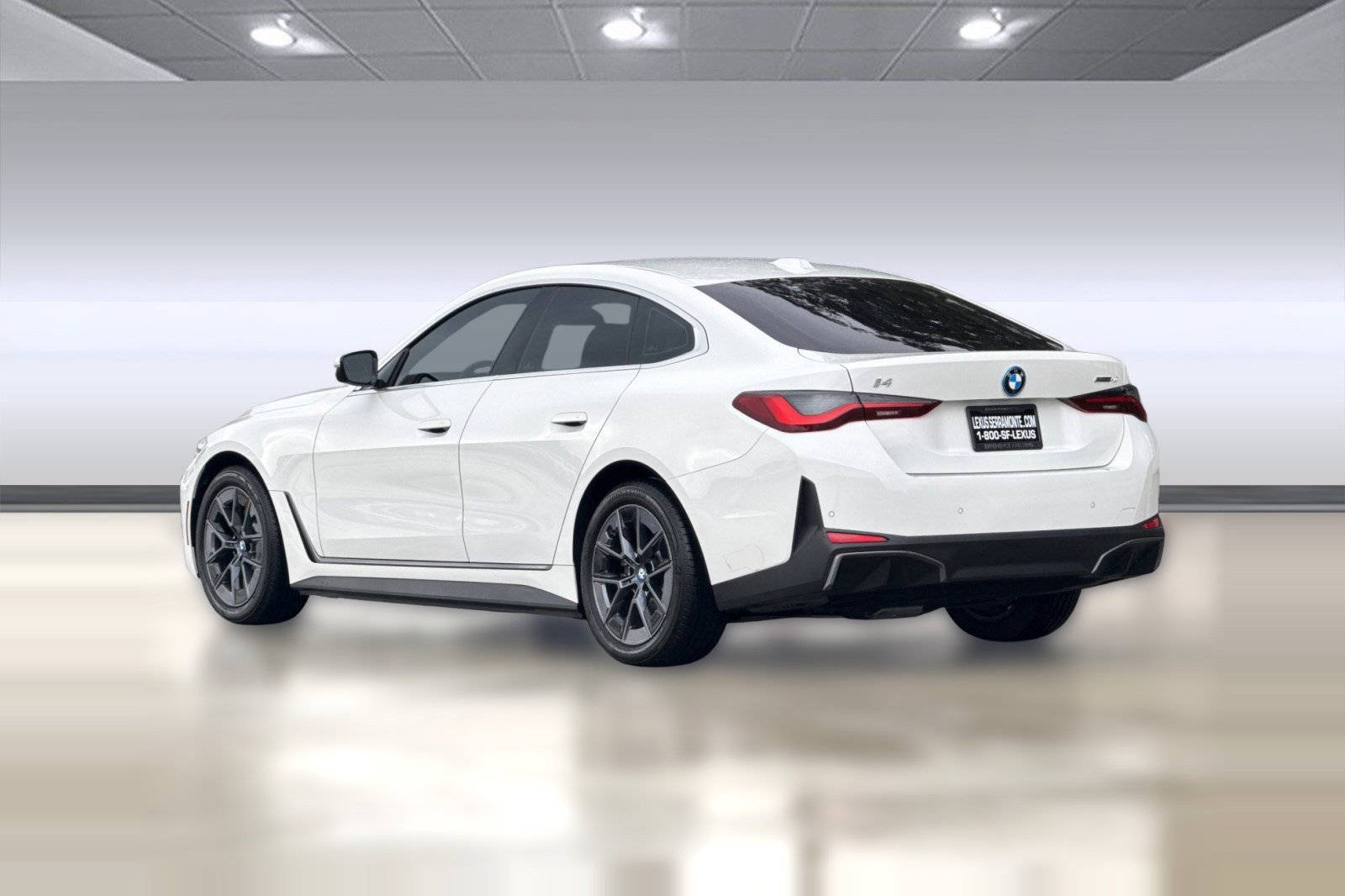 Used 2022 BMW i4 eDrive40 w/ Premium Package image 3