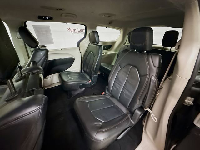 Used 2019 Chrysler Pacifica Touring-L Plus w/ Tire & Wheel Group image 26