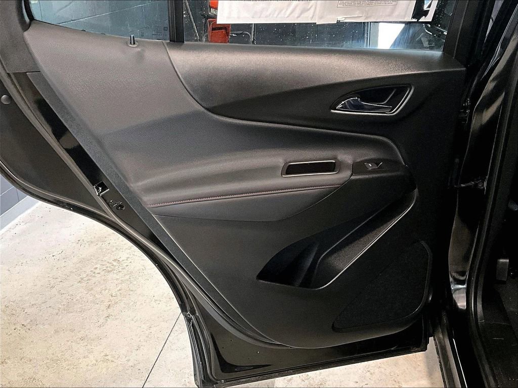 Used 2022 Chevrolet Equinox RS image 22