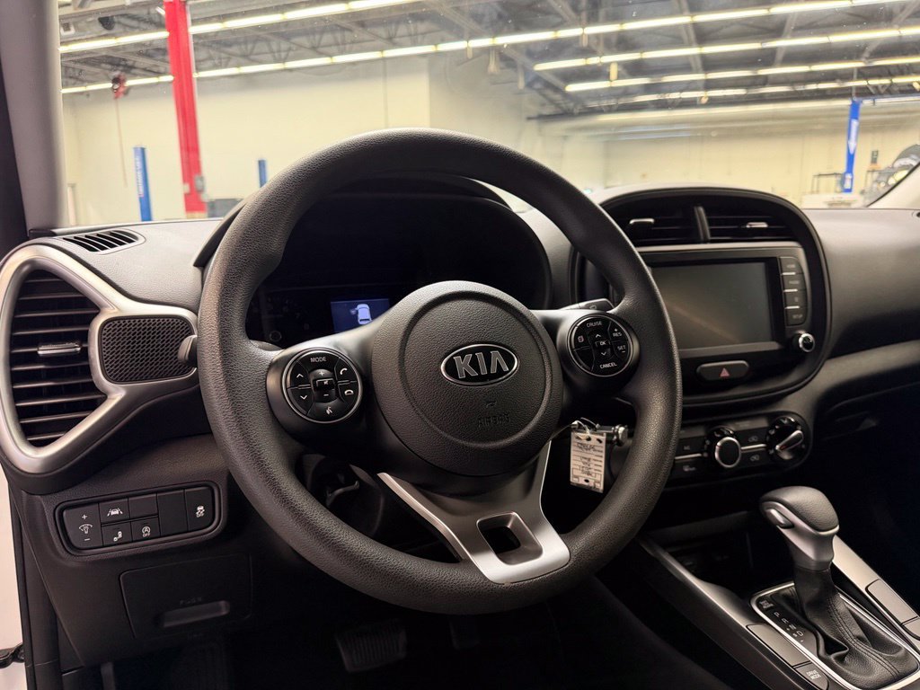 Used 2021 Kia Soul S FWD image 17