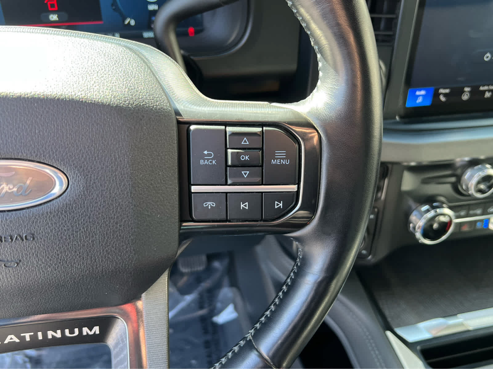 Certified 2025 Ford F350 Platinum AWD/4WD image 34