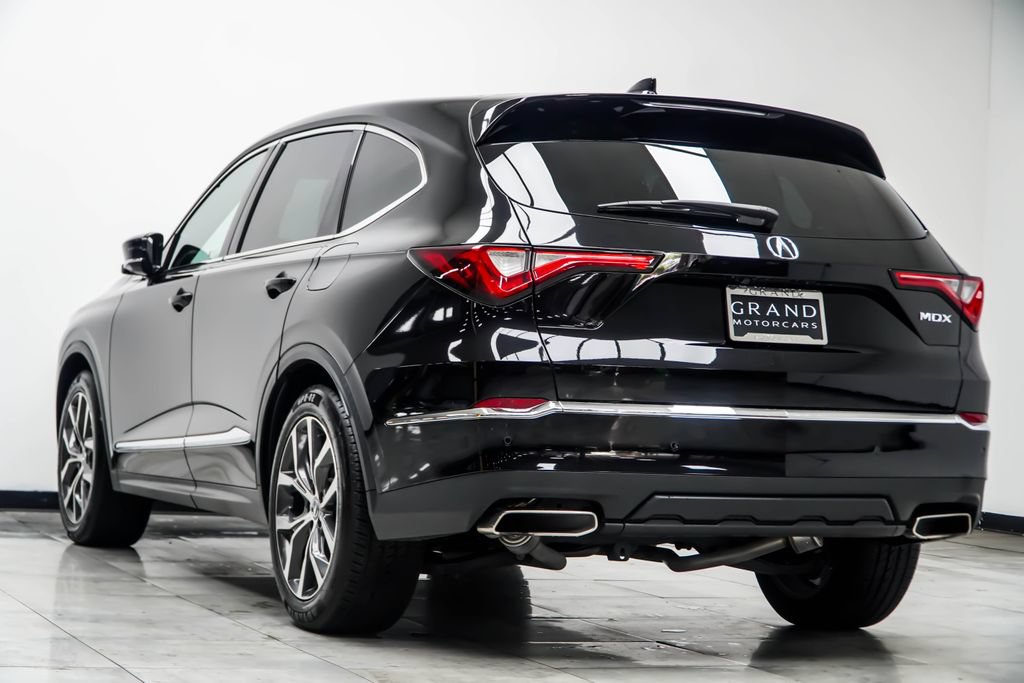 Used 2024 Acura MDX w/ Technology Package FWD image 11