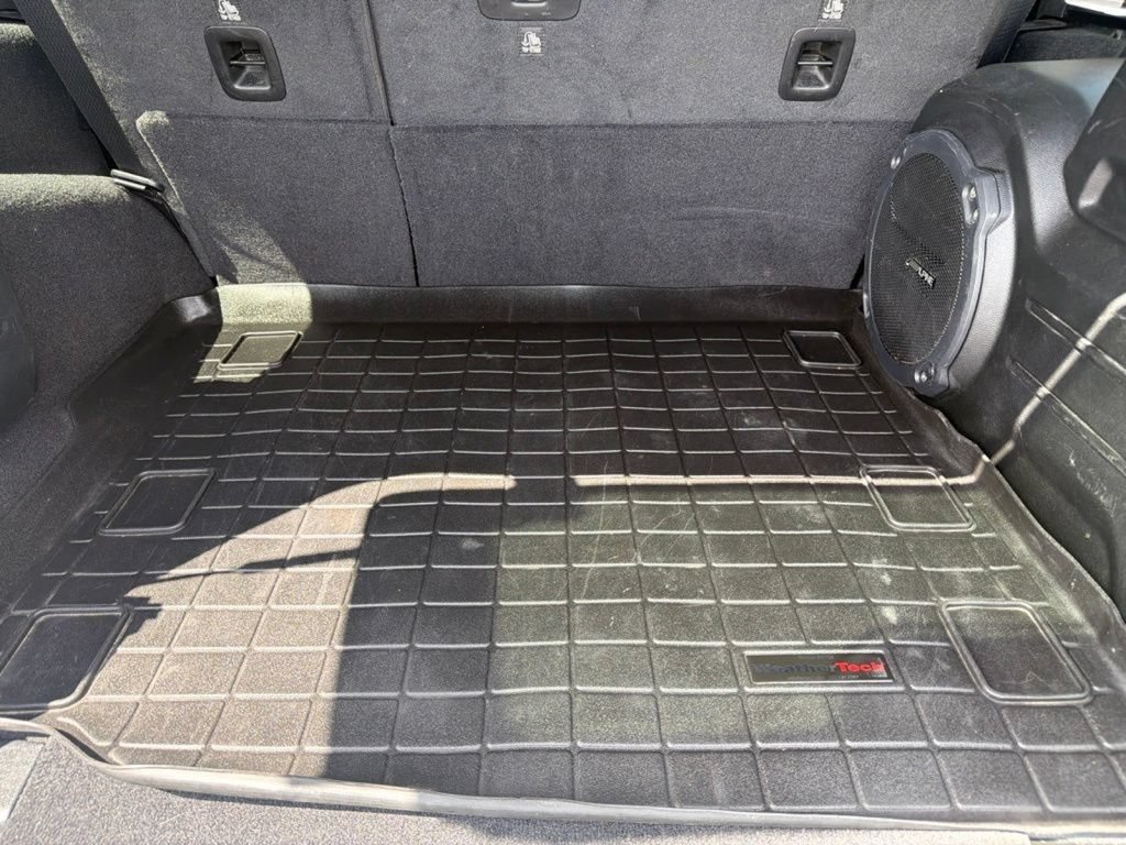Used 2021 Jeep Wrangler Unlimited Sahara AWD/4WD image 6