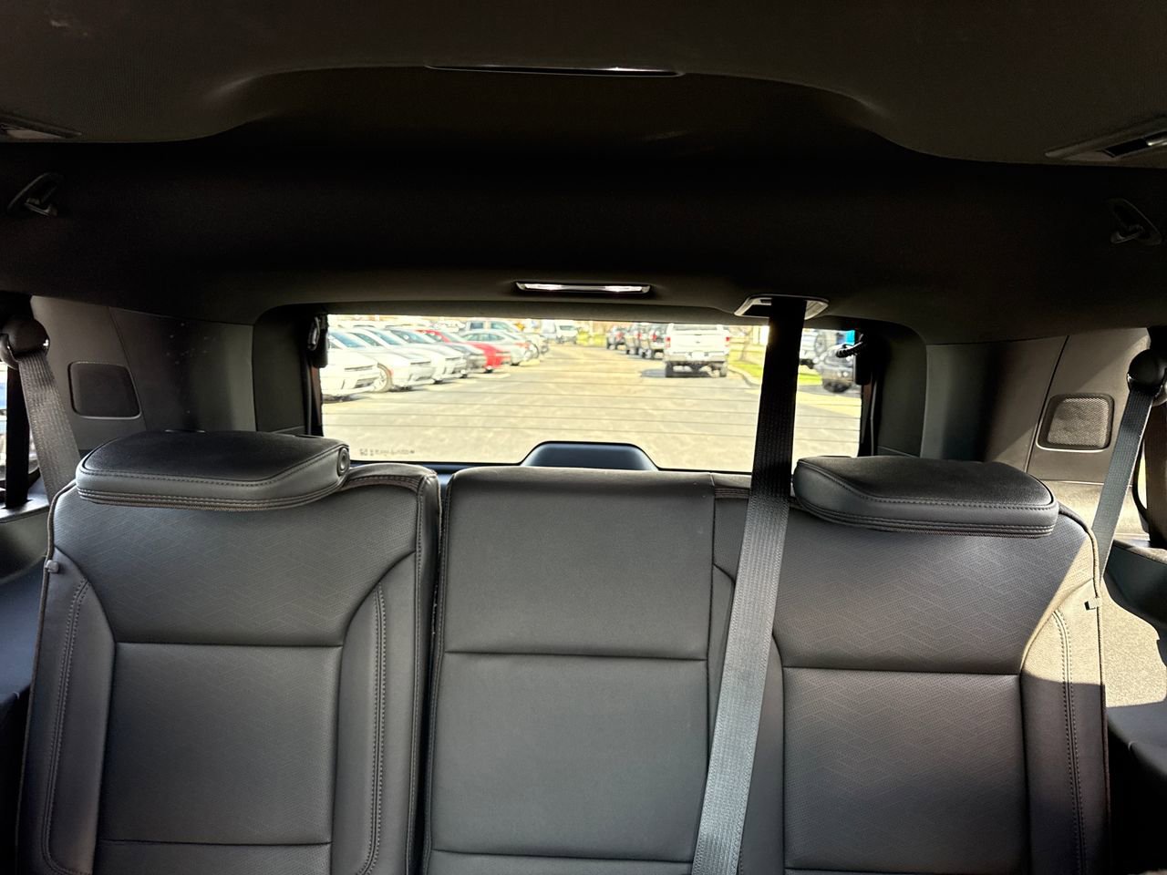 Used 2024 Chevrolet Tahoe High Country AWD/4WD image 15