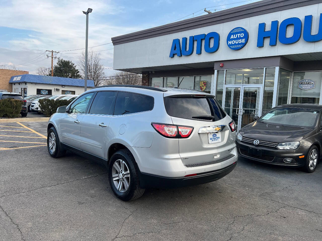Used 2015 Chevrolet Traverse LT image 11