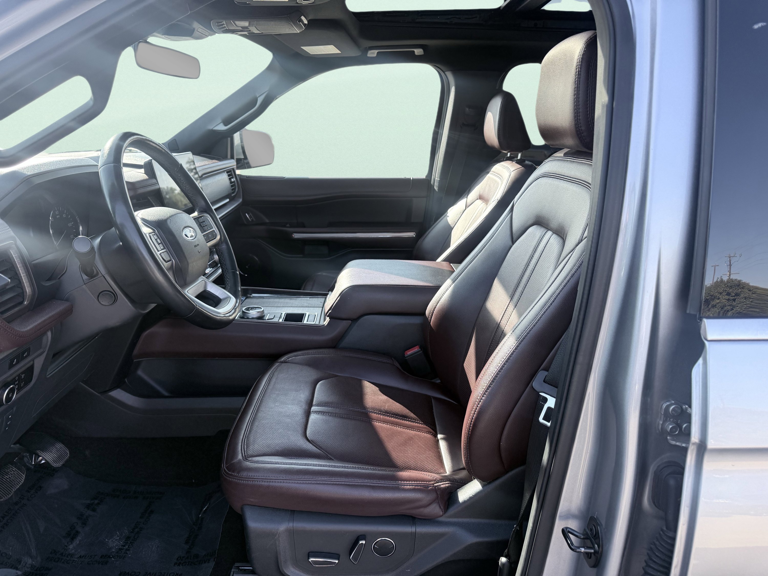 Used 2023 Ford Expedition Max Limited image 27