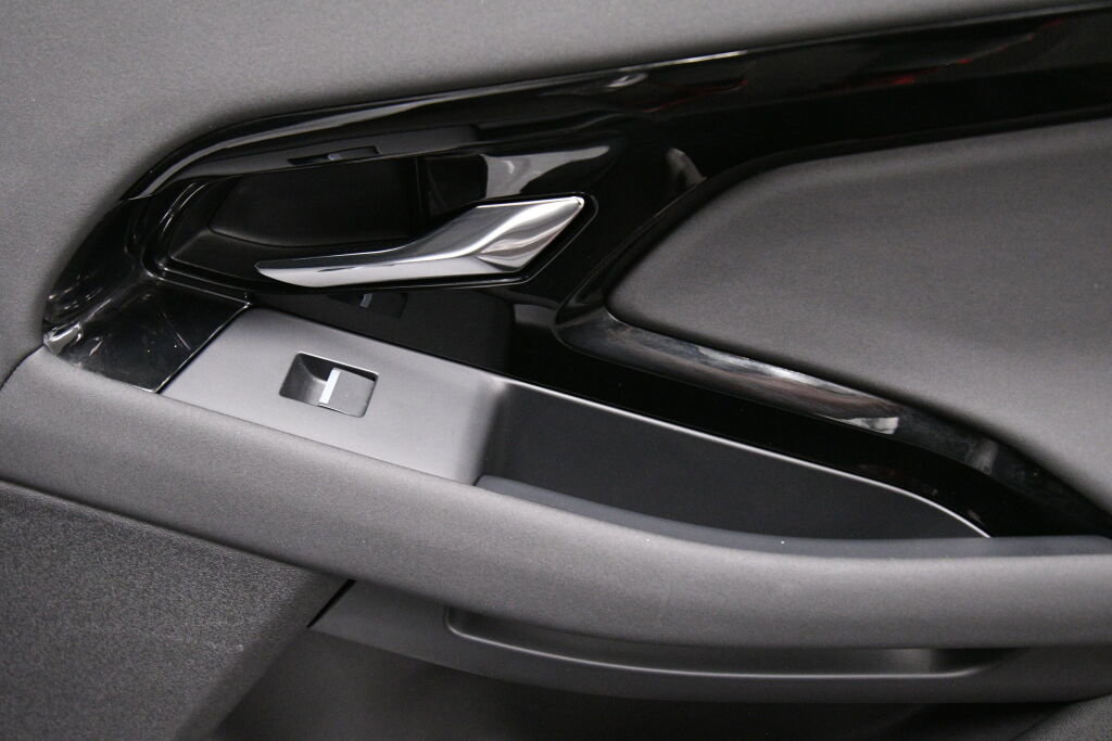 Used 2024 Land Rover Range Rover Evoque S image 26