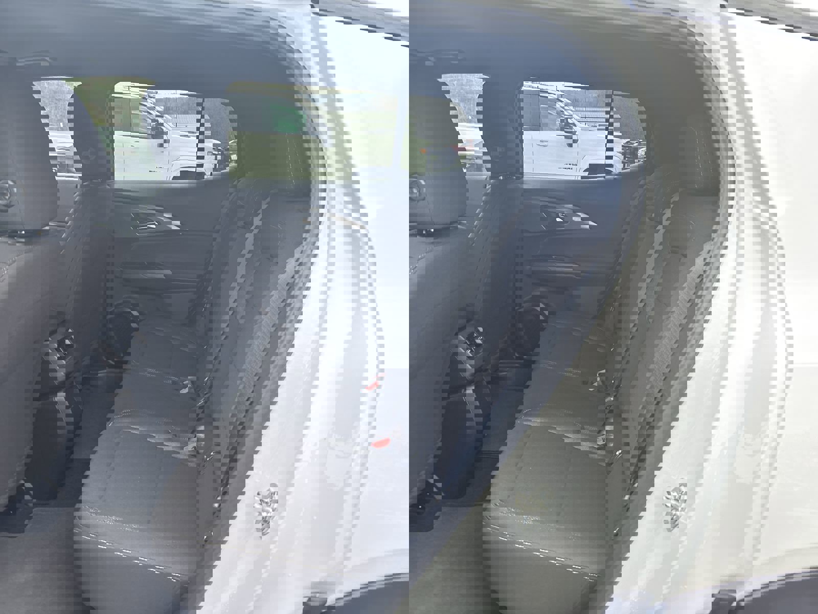 New 2026 Chevrolet Equinox EV LT image 24