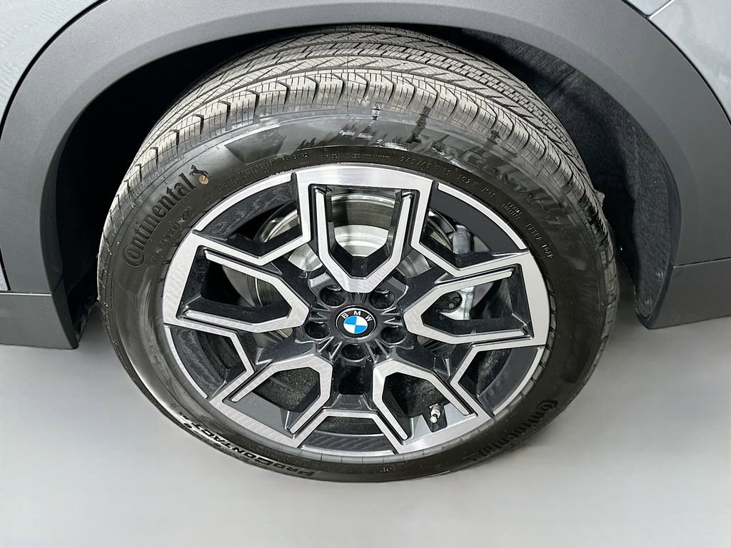 Used 2026 BMW X2 xDrive28i w/ Convenience Package image 23