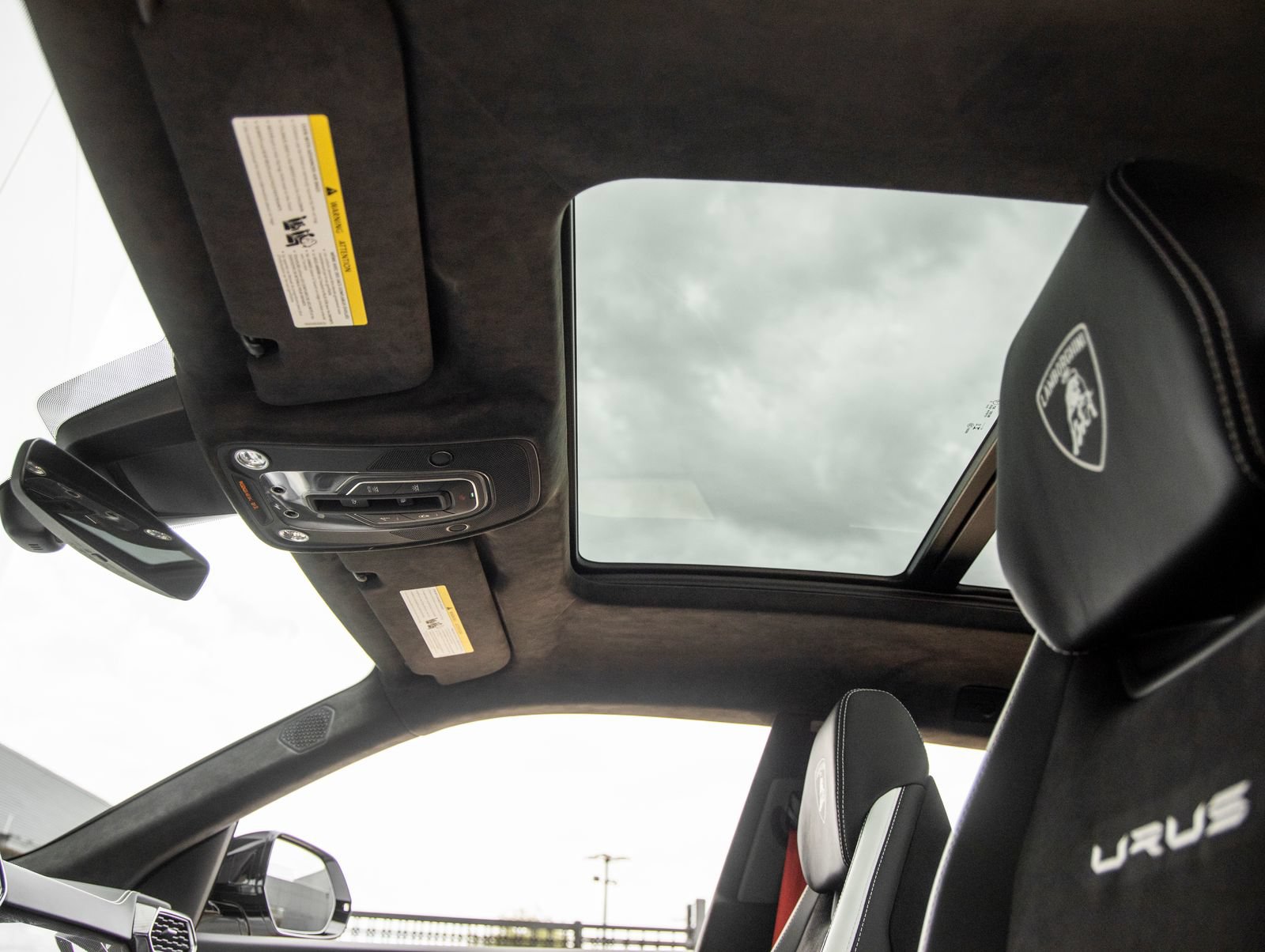 Used 2024 Lamborghini Urus S AWD/4WD image 27