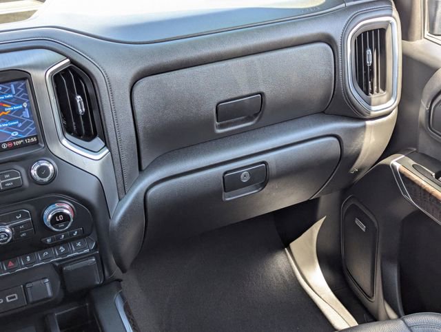 Used 2022 GMC Sierra 2500 Denali w/ Denali Black Diamond Edition AWD/4WD image 17