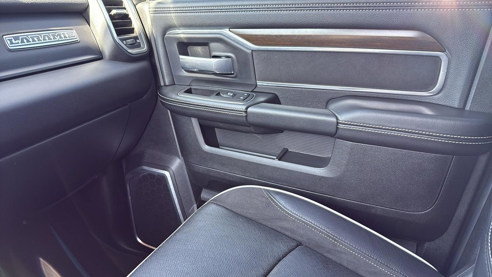Used 2023 RAM 2500 Laramie image 24