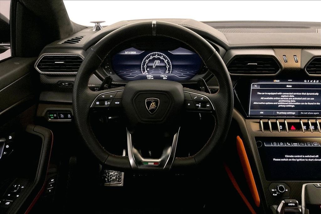 Used 2022 Lamborghini Urus image 9