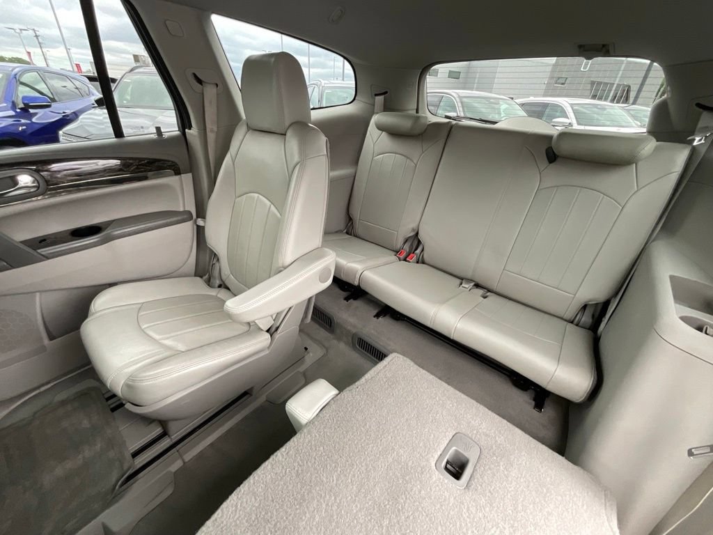 Used 2013 Buick Enclave Leather FWD image 22
