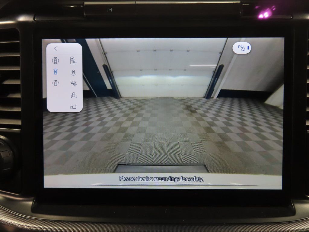 Used 2025 Ford F150 Platinum image 15