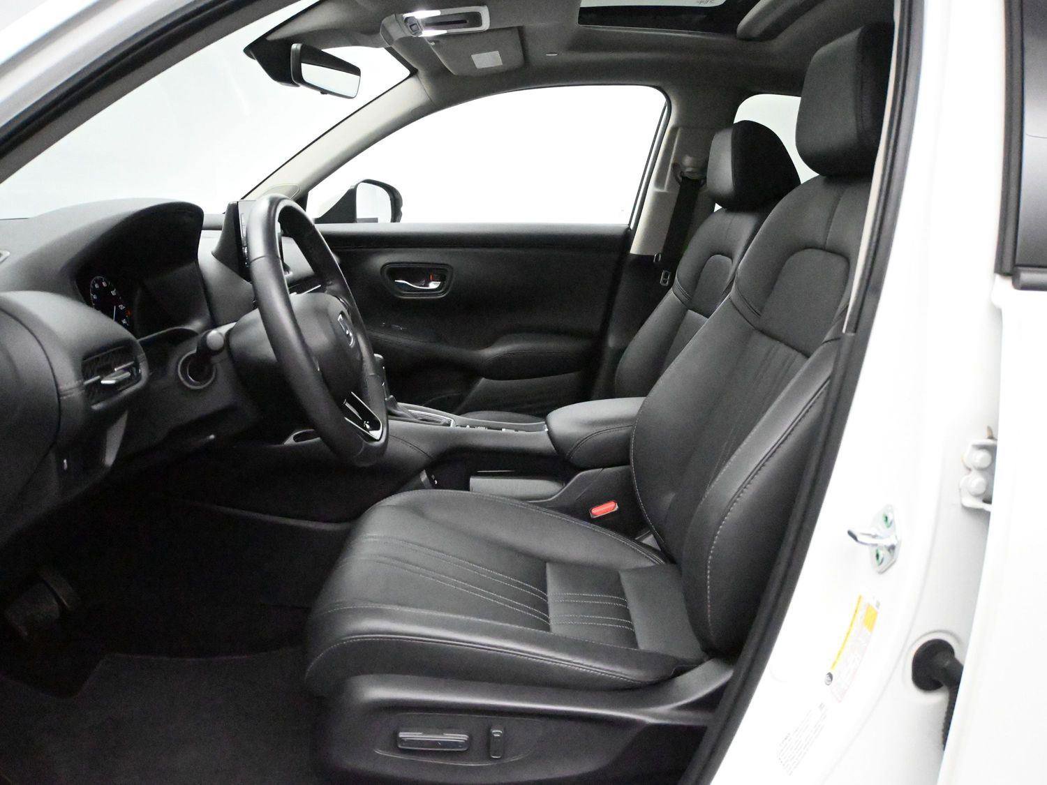 Used 2024 Honda HR-V EX-L image 8