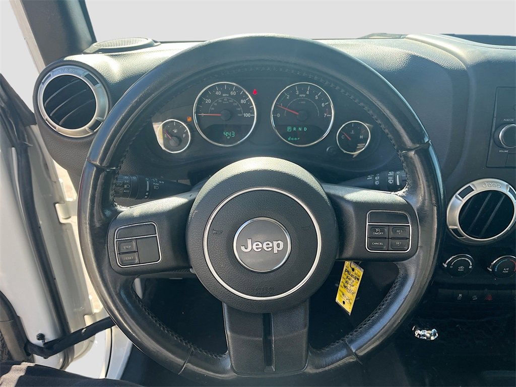Used 2018 Jeep Wrangler Unlimited Sahara image 11