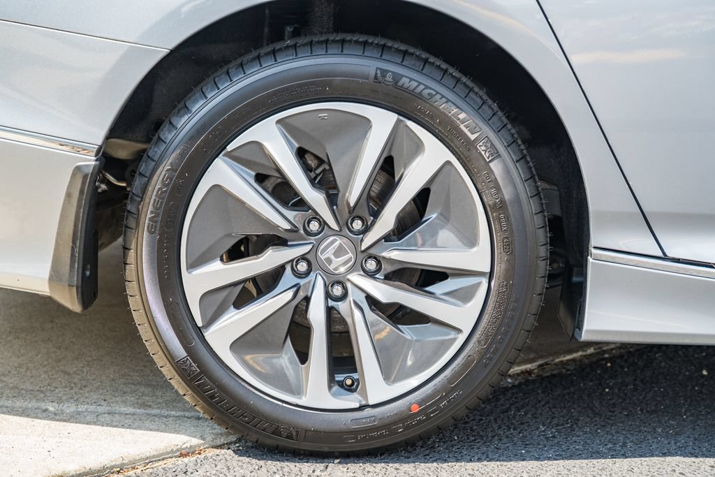 Used 2021 Honda Accord EX image 18