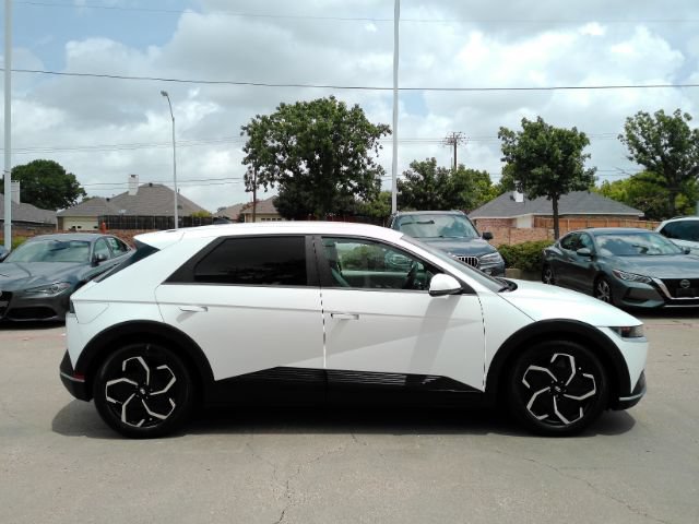 Used 2022 Hyundai Ioniq 5 SEL w/ Cargo Package RWD image 5