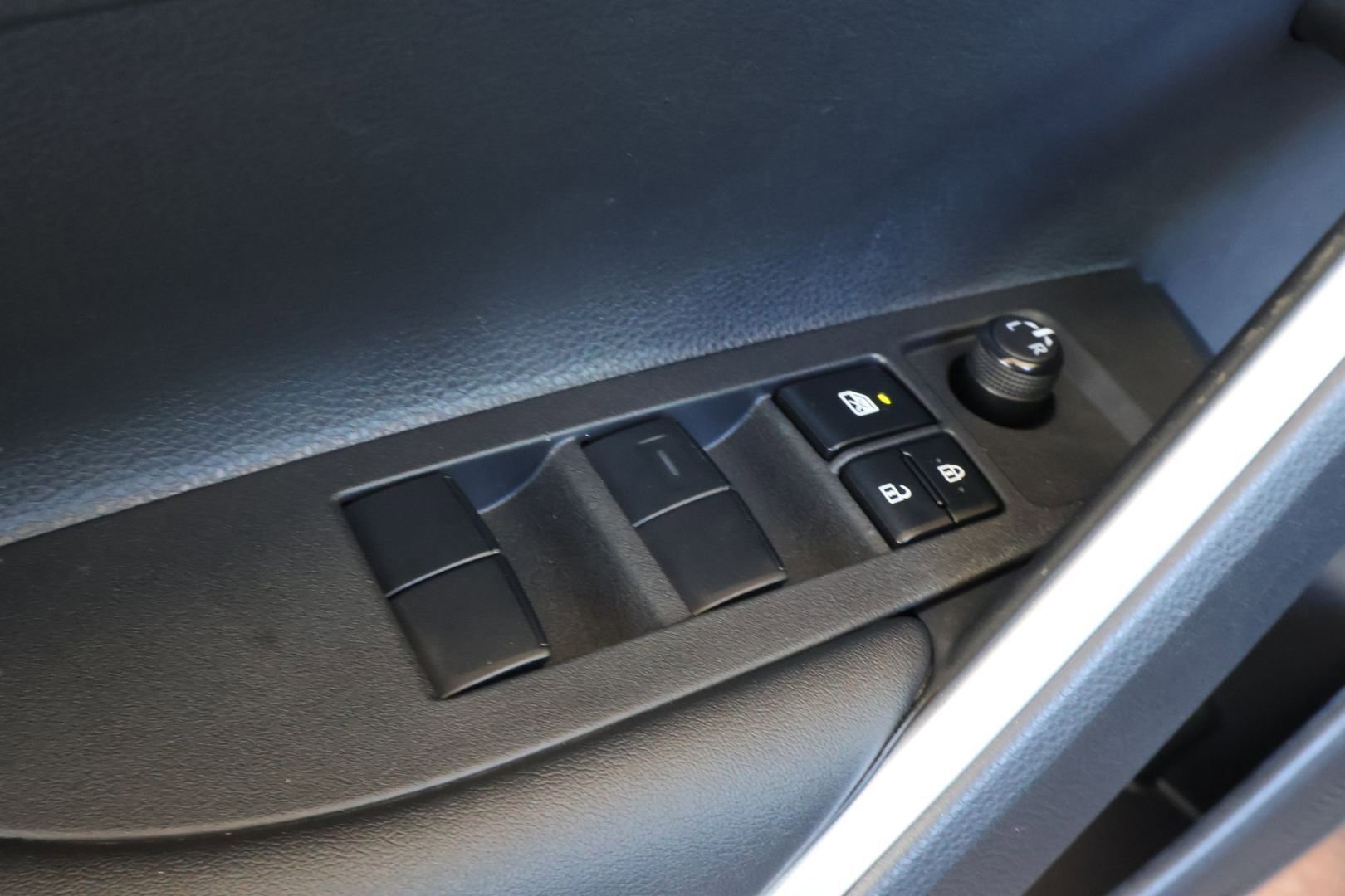 Used 2023 Toyota Corolla Cross S image 11