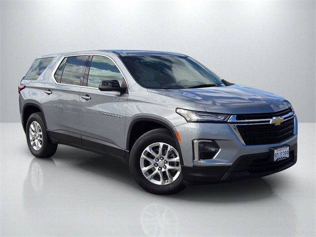 Used 2023 Chevrolet Traverse LS