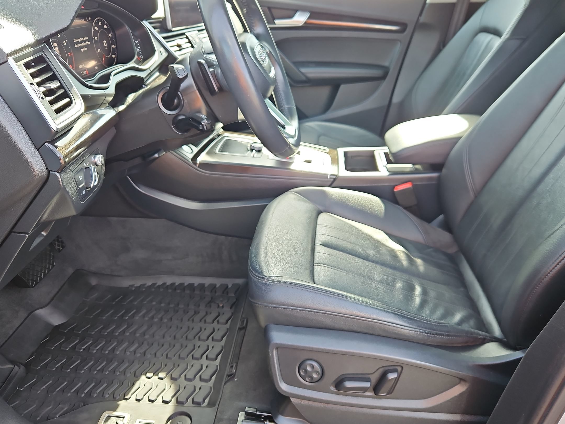 Used 2018 Audi Q5 Prestige w/ Prestige Package AWD/4WD image 13