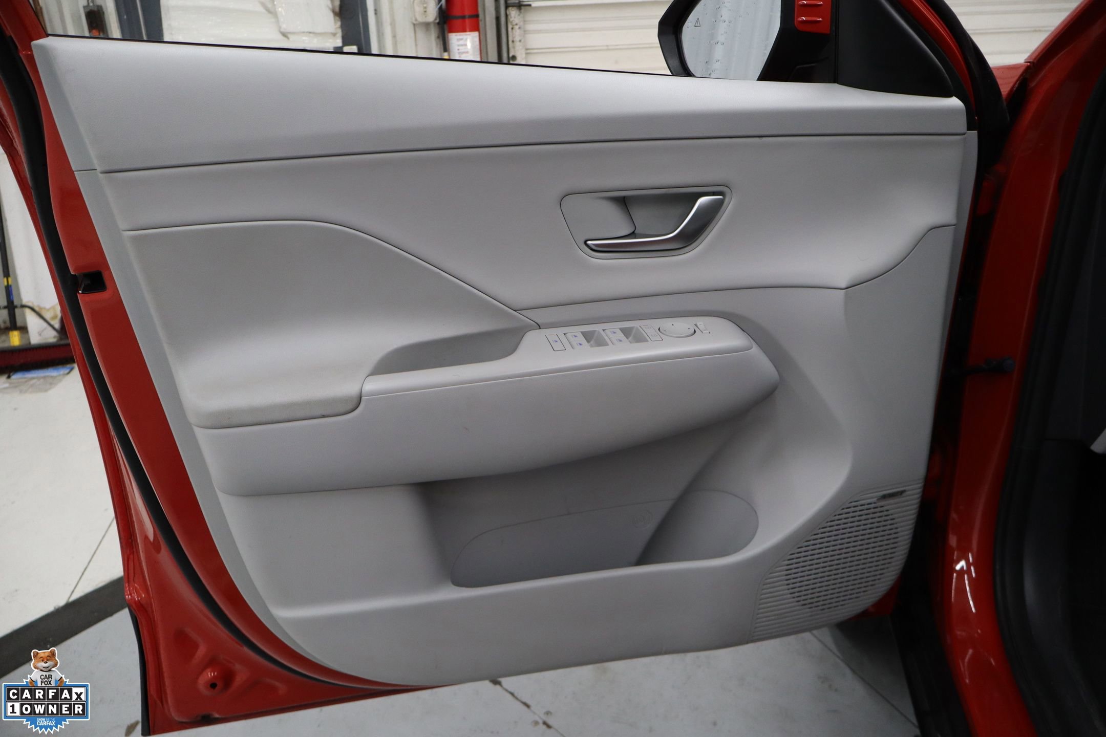 Used 2024 Hyundai Kona Limited image 13