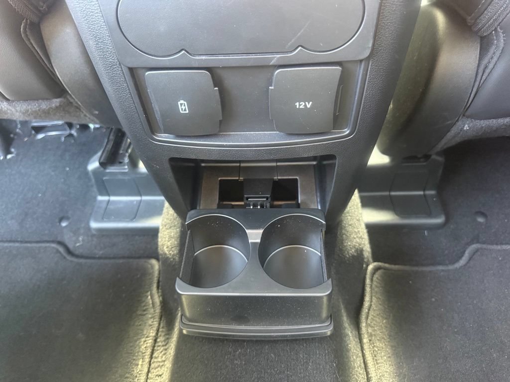 Used 2024 Ford Explorer XLT w/ Equipment Group 202A AWD/4WD image 37