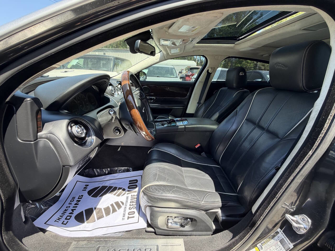 Used 2015 Jaguar XJ L Portfolio AWD/4WD image 10