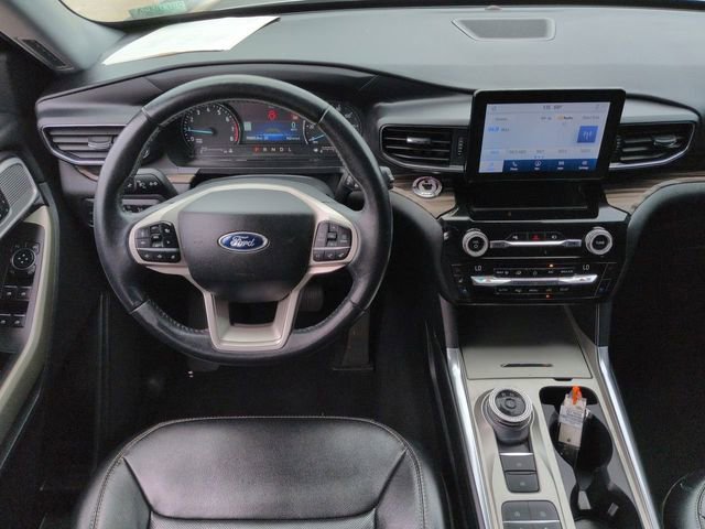 Certified 2021 Ford Explorer Limited w/ Equipment Group 301A RWD image 17