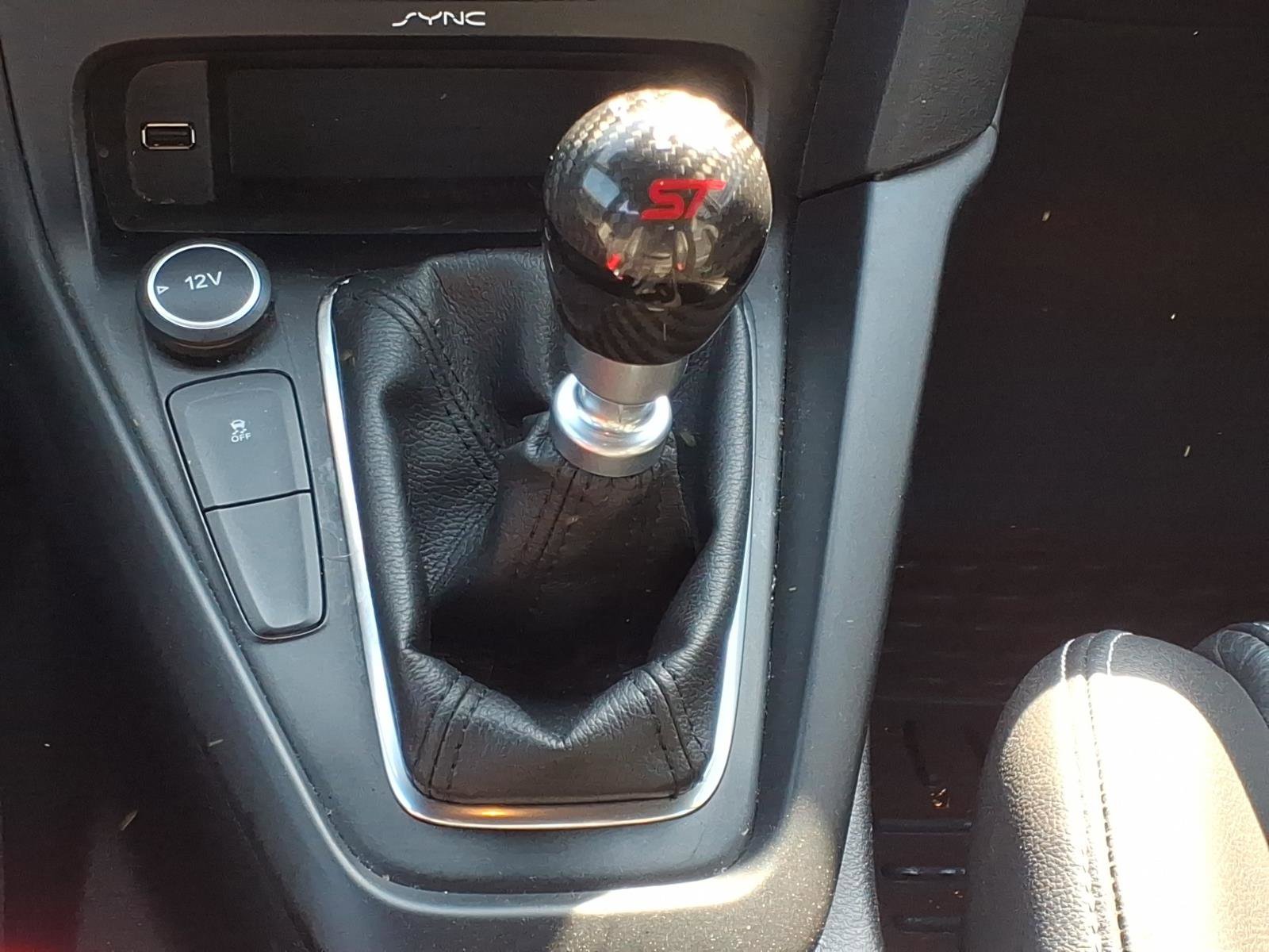 Used 2015 Ford Focus ST w/ Equipment Group 401A image 8