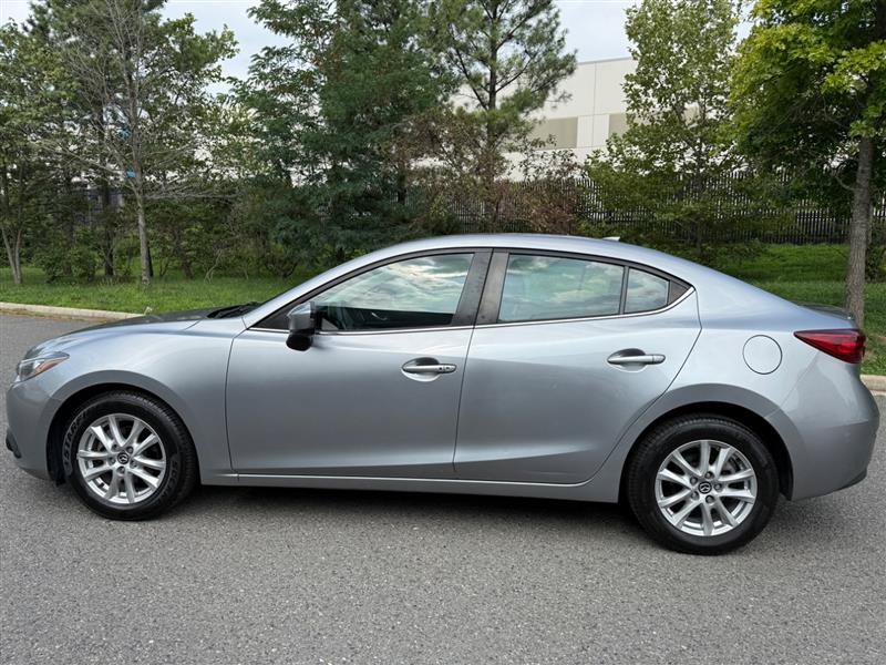 Used 2014 MAZDA MAZDA3 i Touring w/ Technology Package FWD image 6