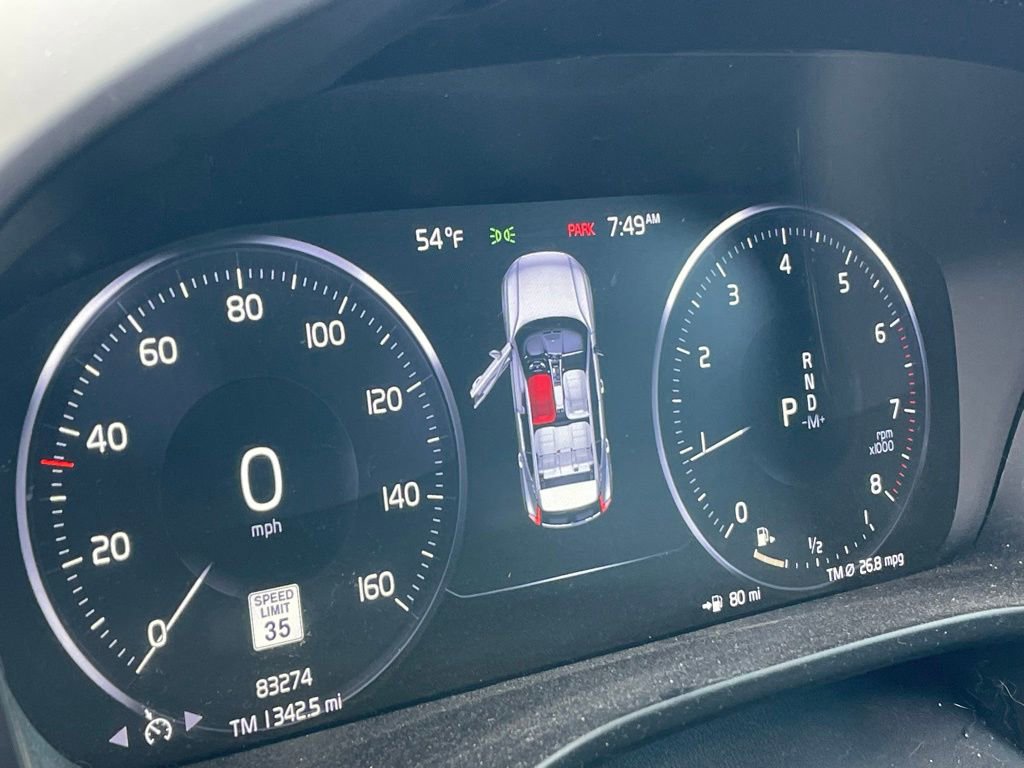 Used 2020 Volvo XC40 T5 Momentum AWD/4WD image 6