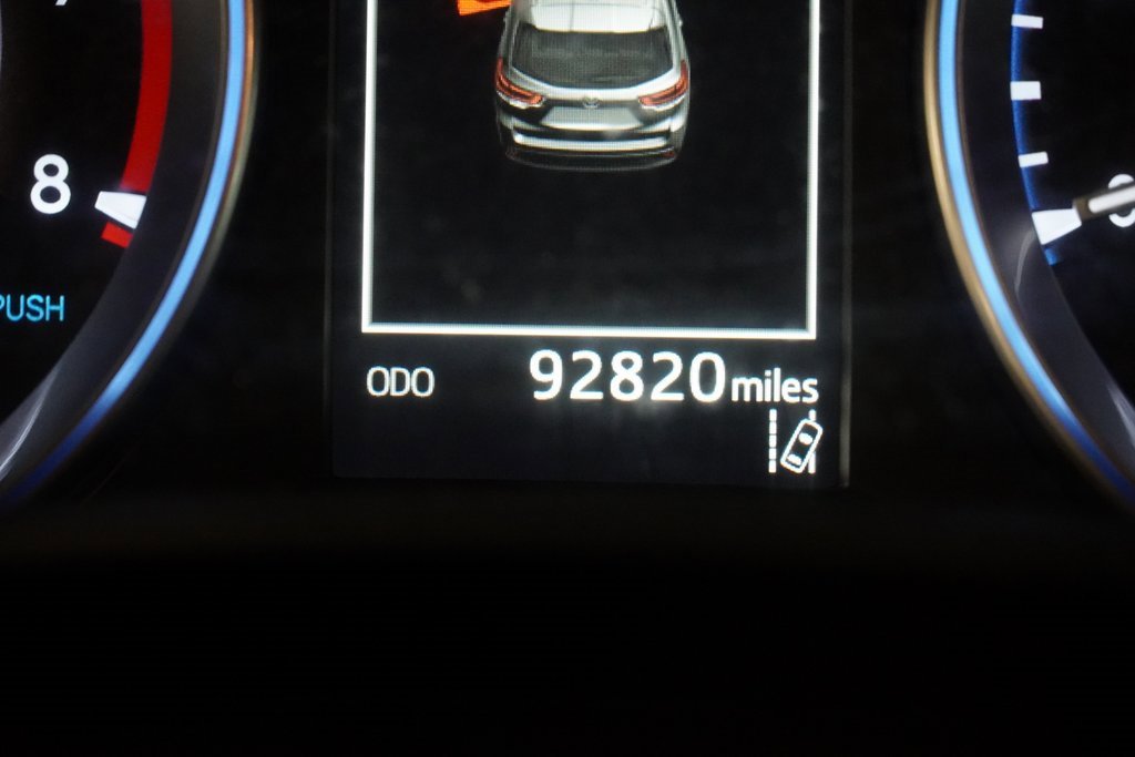 Used 2019 Toyota Highlander SE image 5