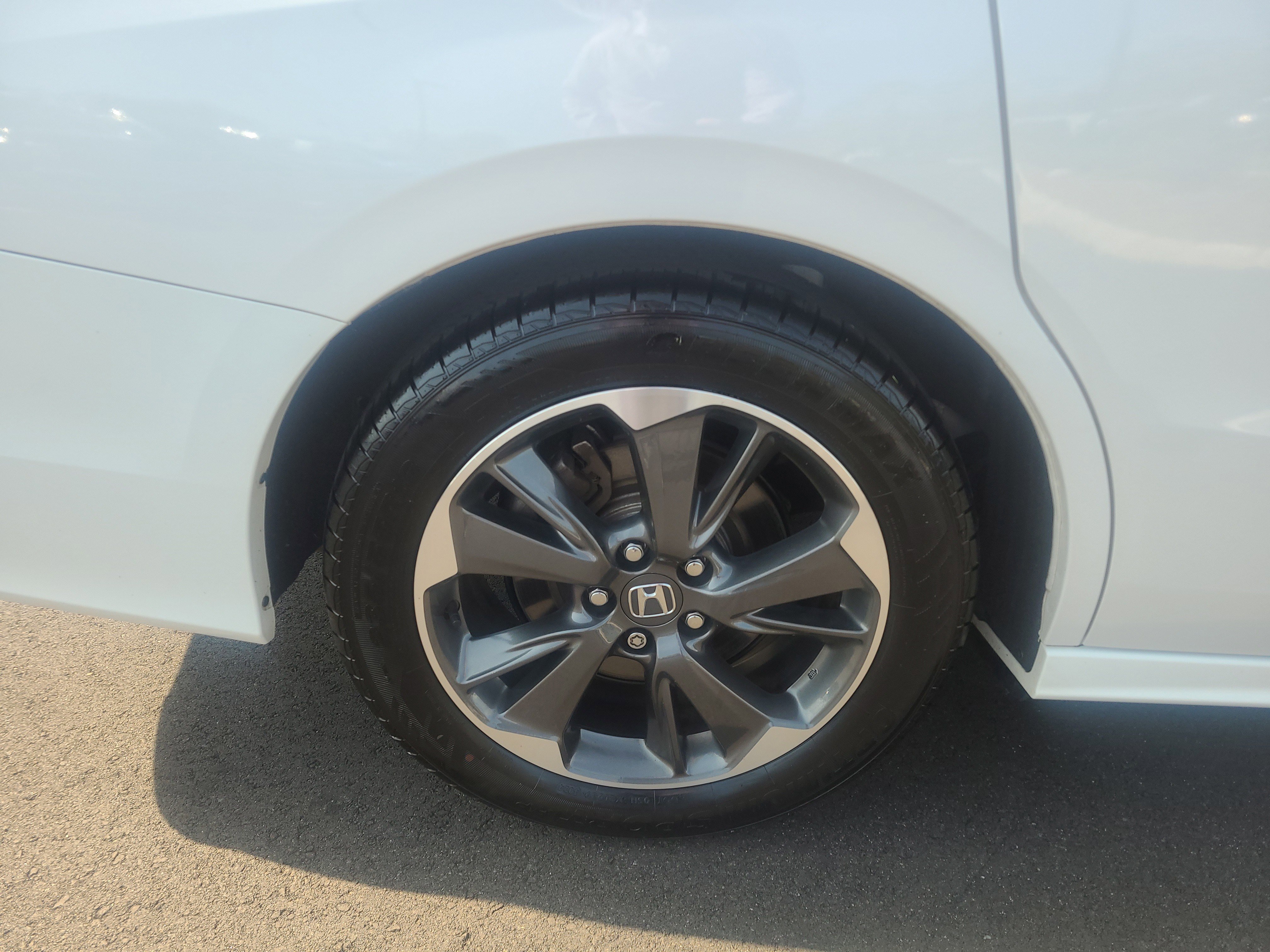 Used 2023 Honda Odyssey Elite image 11