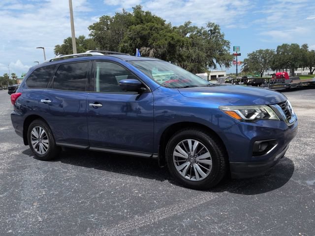 Used 2020 Nissan Pathfinder SL w/ Cargo Package FWD image 33