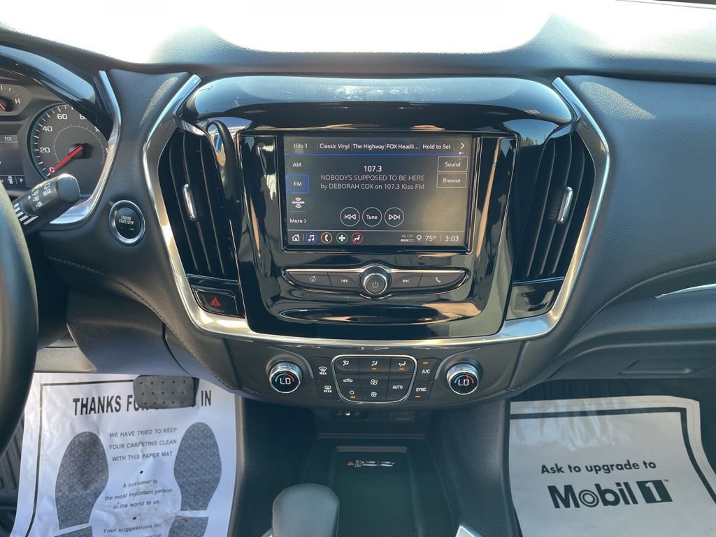 Used 2023 Chevrolet Traverse LT image 19