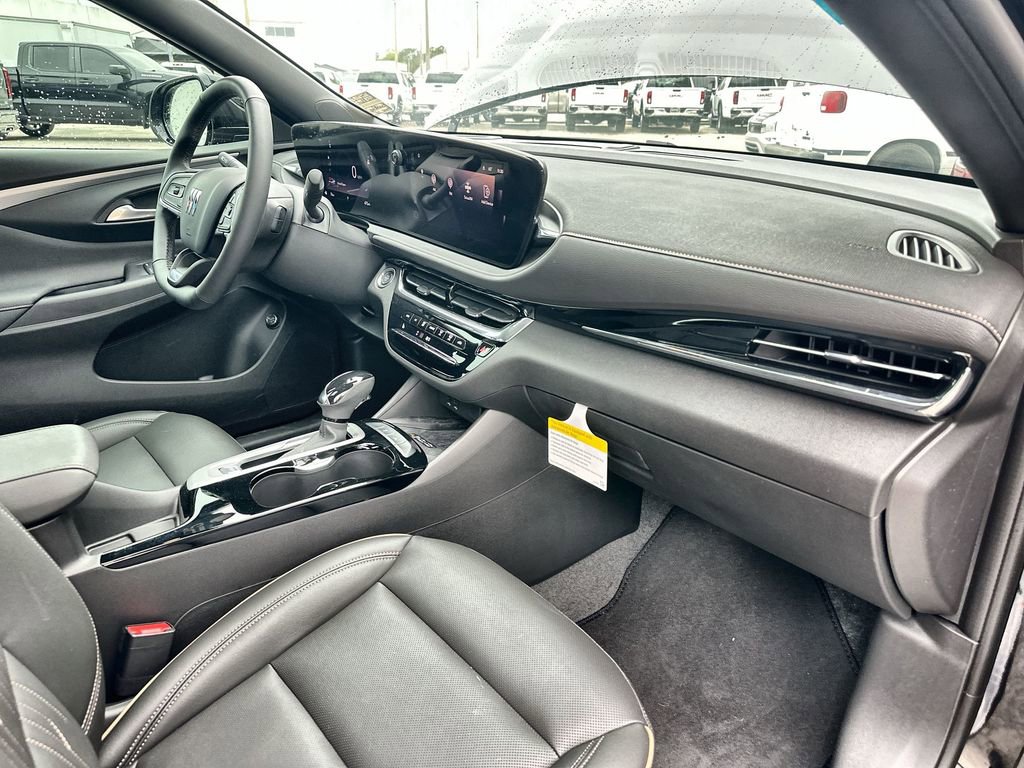 Used 2025 Buick Envista Preferred FWD image 29
