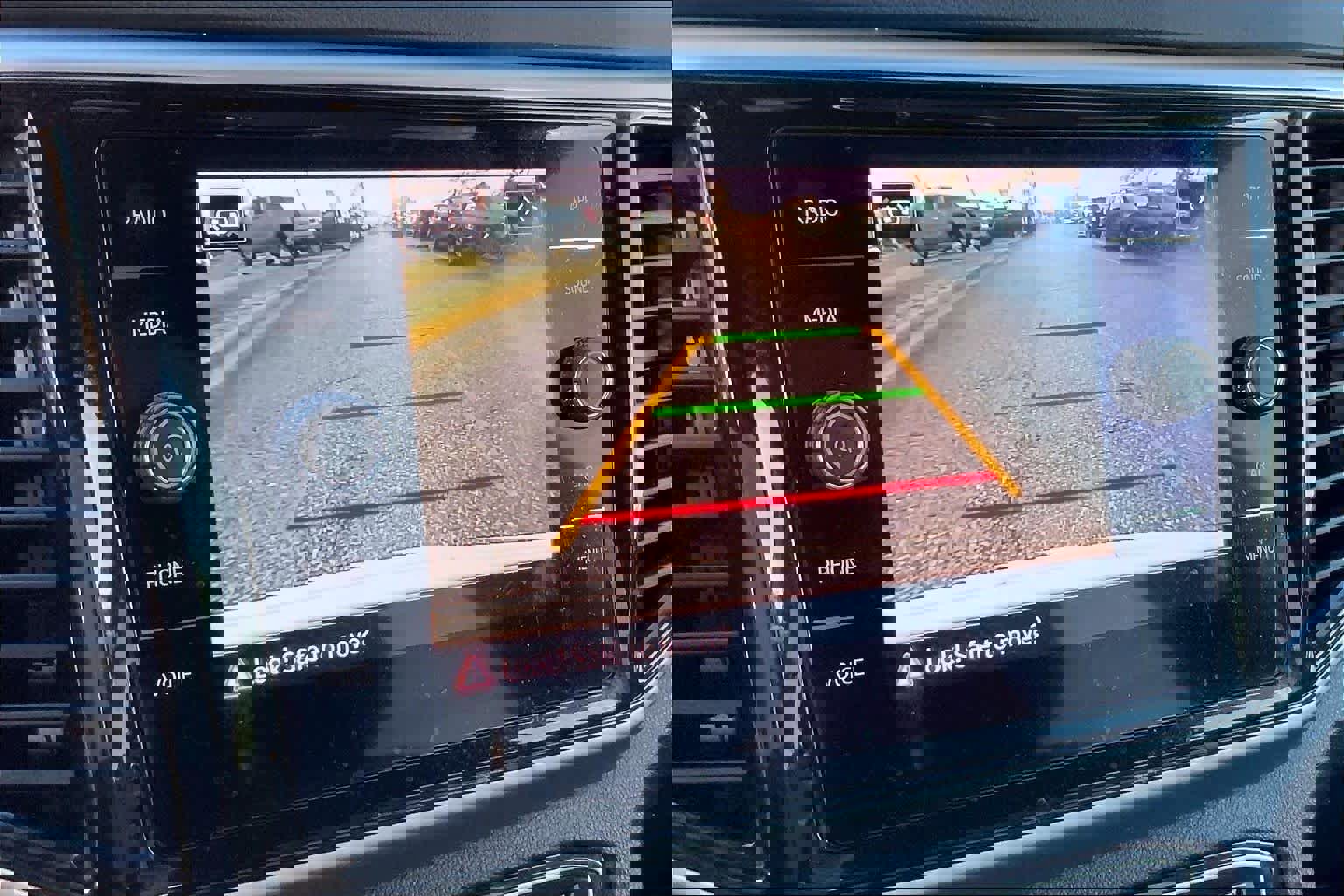 Used 2022 Volkswagen Atlas Cross Sport SE image 27