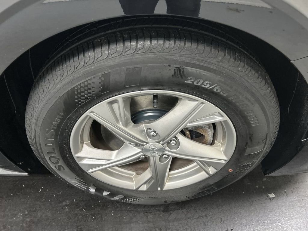 Used 2023 Hyundai Sonata SE FWD image 8