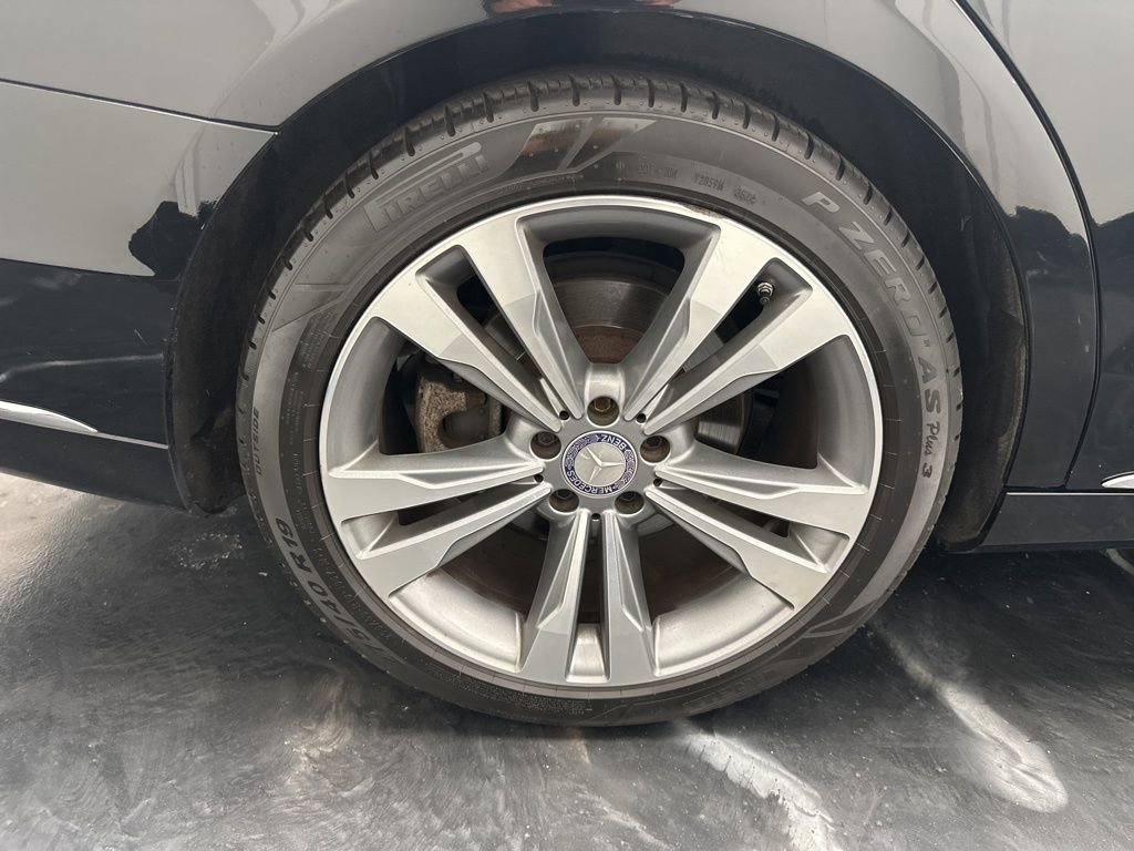 Used 2017 Mercedes-Benz S 550 4MATIC Sedan image 33