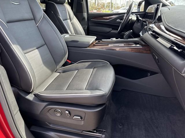 Used 2023 Cadillac Escalade Premium Luxury image 9