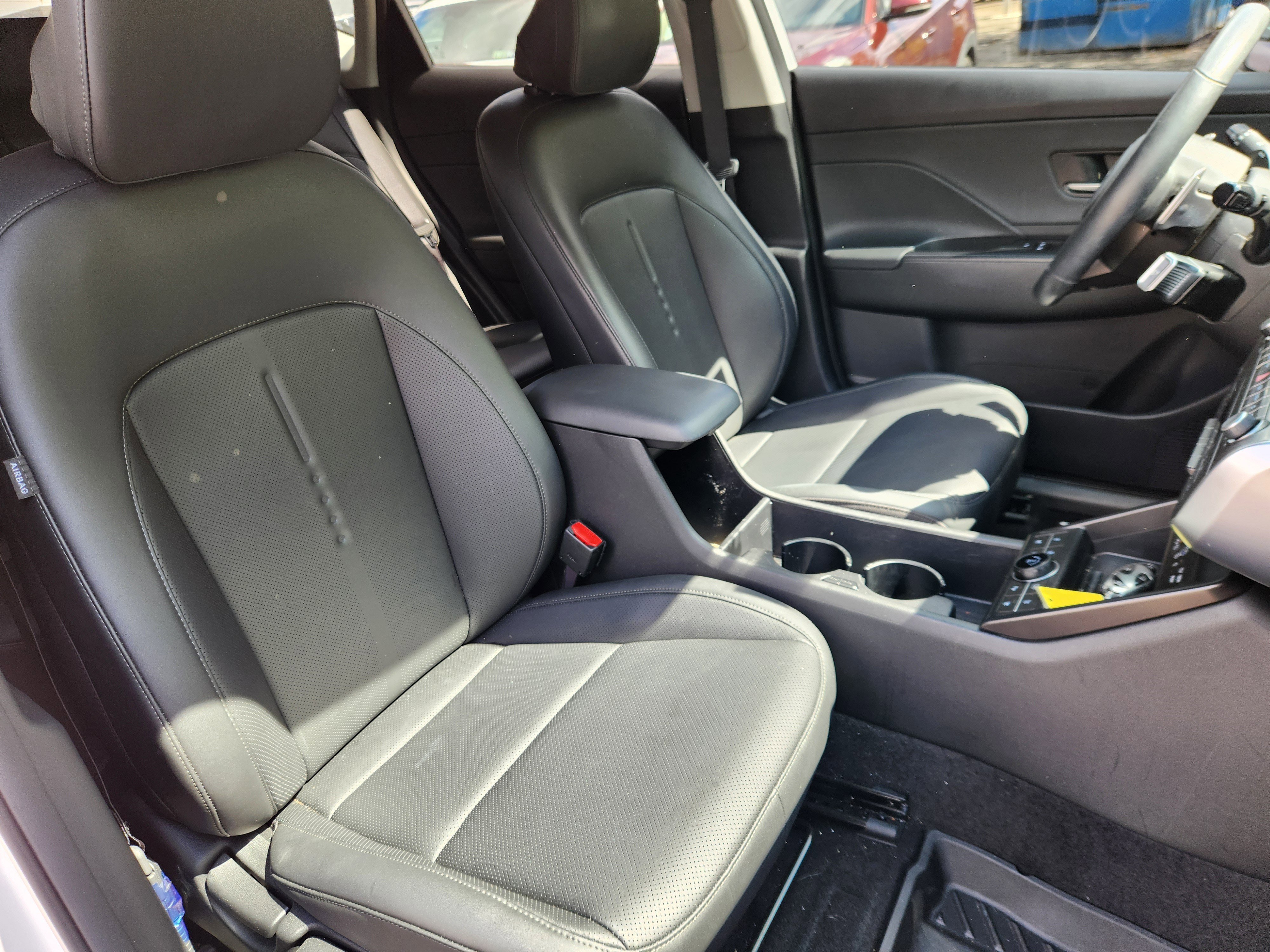 Certified 2024 Hyundai Kona Limited AWD/4WD image 15
